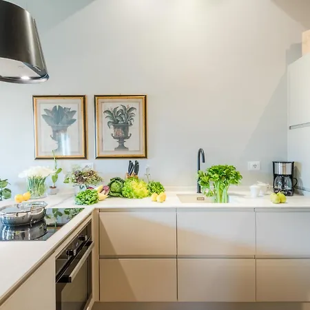 Apartment Garden Vista Charming 2 Bedrooms 2 Bathrooms
